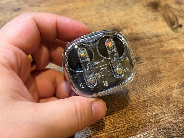 �_�C�\�[ SKELETON True Wireless Earphone