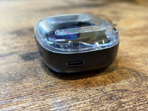 �_�C�\�[ SKELETON True Wireless Earphone