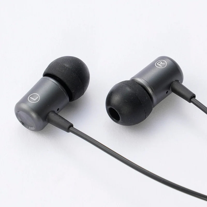 【Standard Products】770円の「USB Type-Cイヤフォン」　最大24bit／96kHzのハイレゾ再生に対応