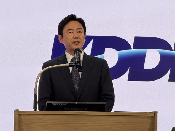 KDDI���Z������