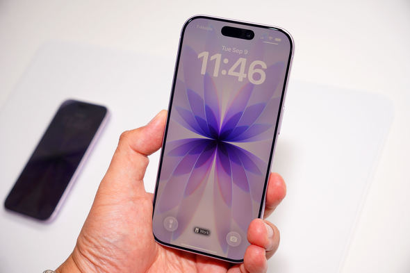 iPhone 17