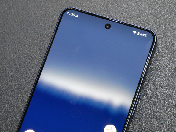 AQUOS R11