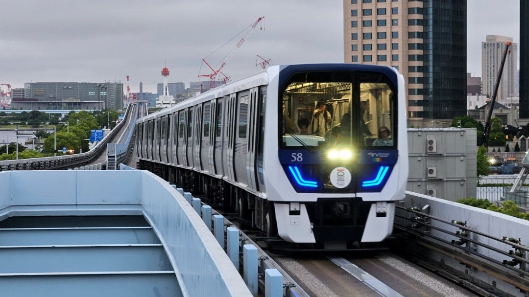 “QR切符”は改札をスムーズに通過できる？　「ゆりかもめ」が導入し話題、メリットは何か