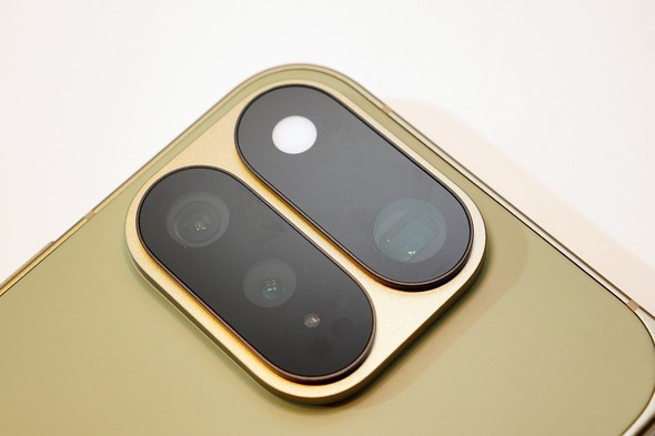 Pixel 11