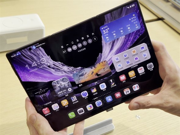 Huawei �[�Z���E����
