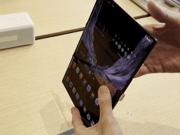 Huawei �[�Z���E����