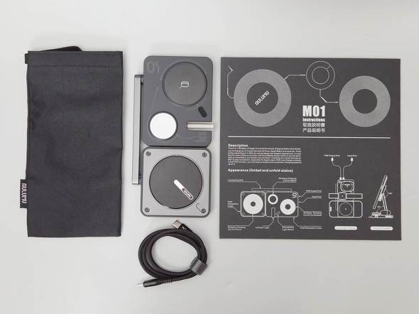 M01