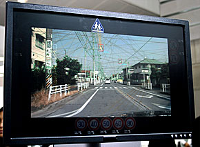 道路標識を自動検出 ドライバーの見落とし防止 人とくるまのテクノロジー展08 Itmedia News