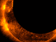 太陽に月、地球に影　人工衛星がとらえた日食写真、JAXAが公開