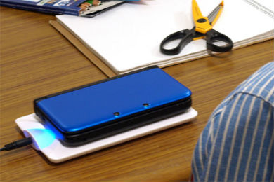 3DS LL」をワイヤレス充電対応にするジャケット発売 - ITmedia NEWS