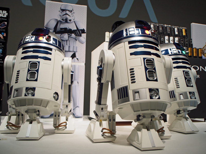 等身大「R2-D2」冷蔵庫に、缶1本を冷やすダース・ベイダーのマスクも──ハイアール「スター・ウォーズ」コラボで“日本家電の覚醒” - ITmedia  NEWS