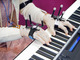ピアノを弾く指の動きを計測　ヤマハが伸縮性センサー活用
