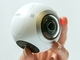 Samsung、球形のVRビデオカメラ「Gear 360」