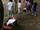 大人のゴミを拾う子供たち——Pokemon GOでお祭り状態の世田谷公園でゴミ拾いをしてきた