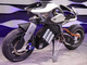 生きているようなバイク「MOTOROiD」、ヤマハが開発