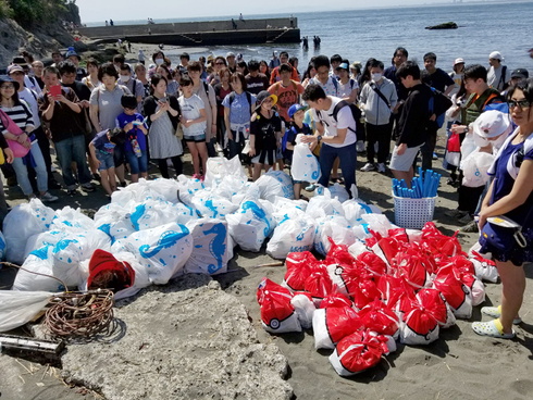 ポケモンgoの清掃イベント 世界中で4000人参加 江の島を掃除してきた Itmedia News