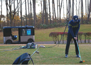 ゴルフ場で5G実験、ボールの落下点予測 ドコモら5社