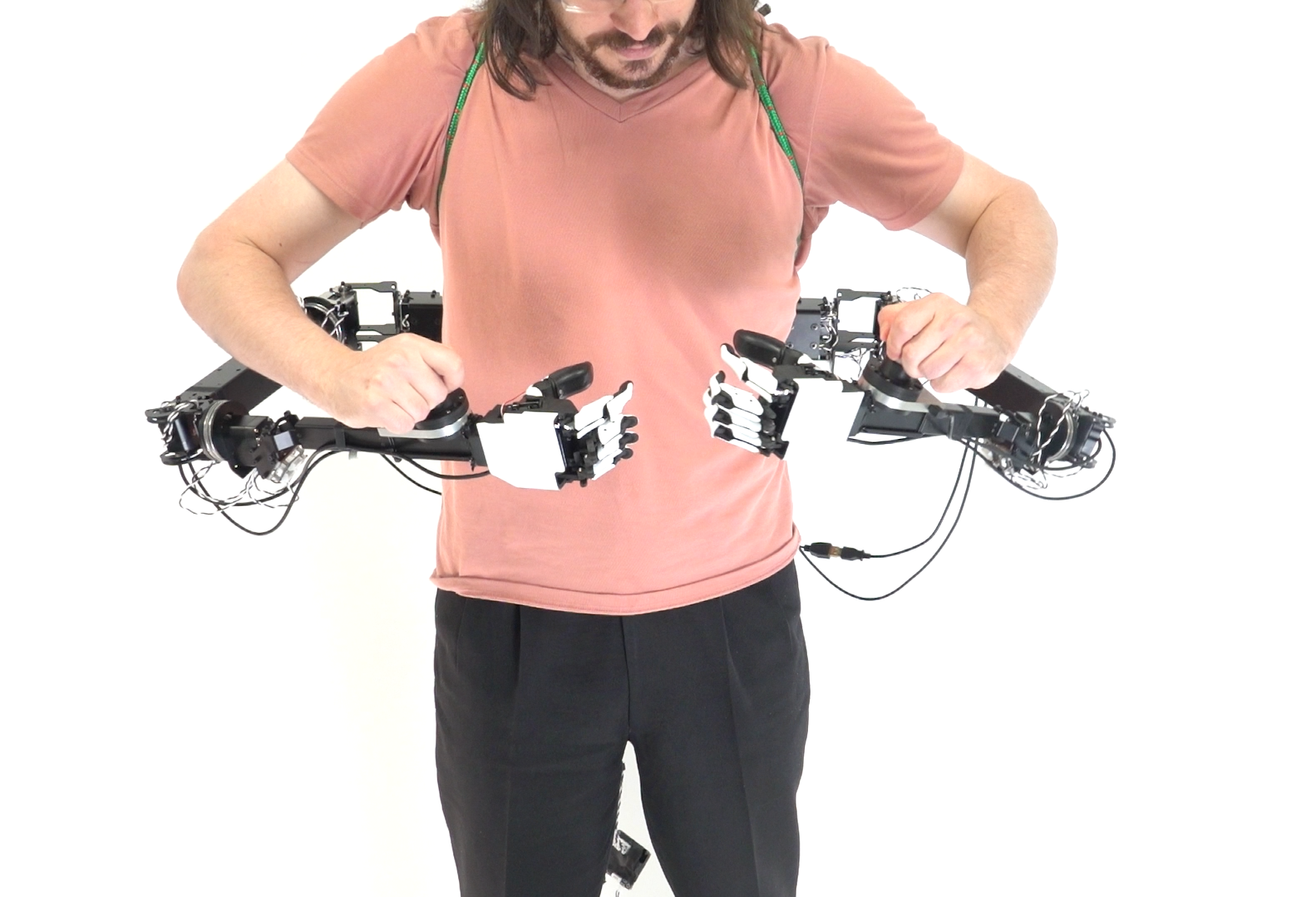 腕があと2本あったら を実現するロボットアーム フランスと東大の研究チーム Co Limbs 開発 Itmedia News