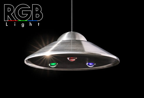 色鮮やかな“影”を作るUFO型ライト「RGB_Light」 - ITmedia NEWS