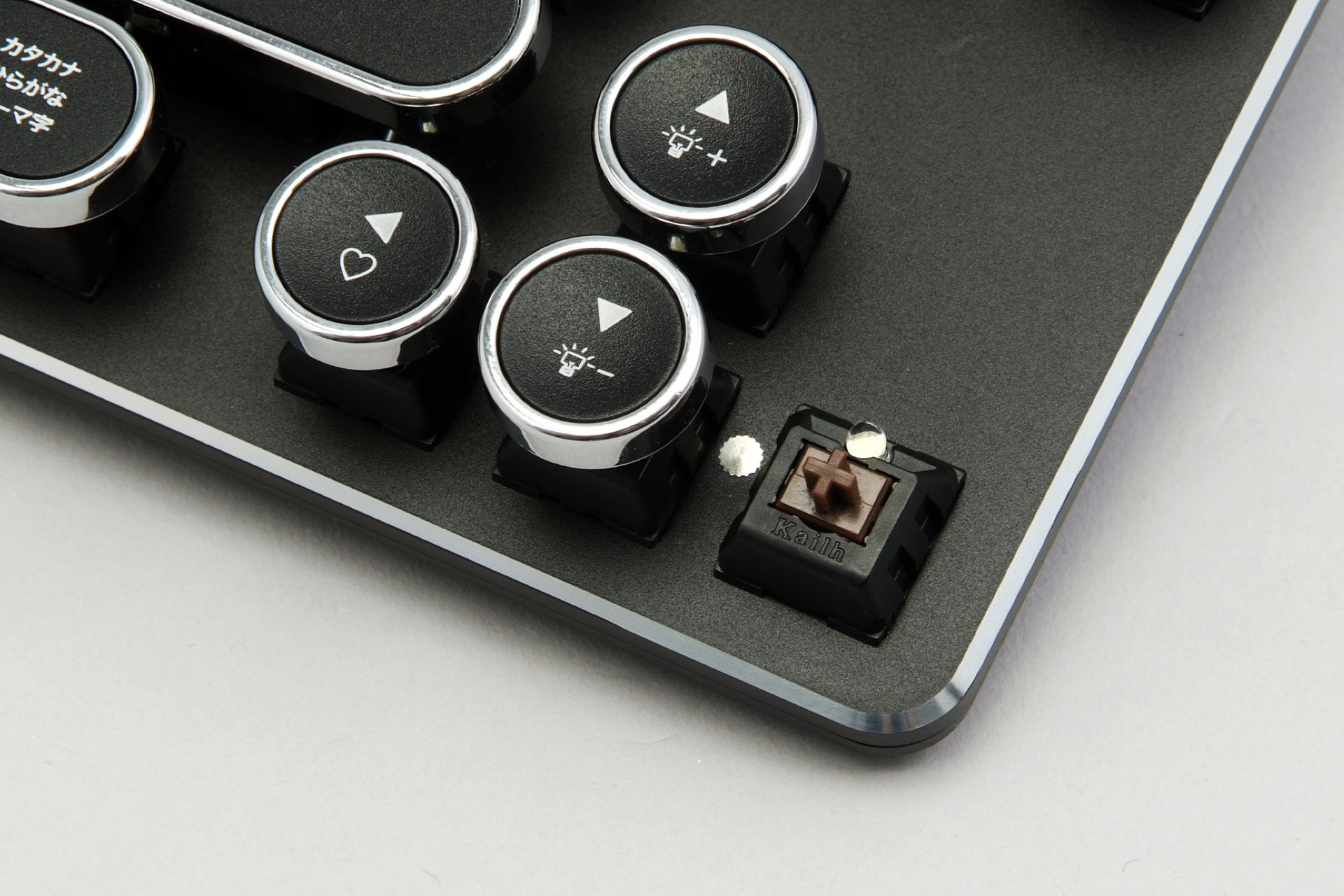 メンブレン 静電容量無接点 メカニカル なぜキーボードはキーを入力できるのか 打鍵感の要 キースイッチ のキホン Itmedia News