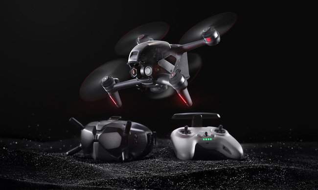 最速140キロのドローン「DJI FPV」発売　VRゴーグルで“空を飛んでいる視点”を楽しめる