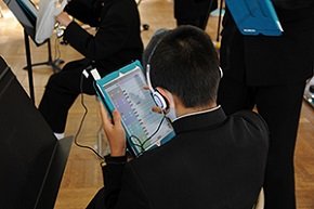 市内の小中学校にiPad版ボーカロイドを一斉導入　愛知県岡崎市が音楽教育に活用