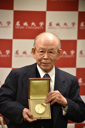 「青色LED生みの親」赤崎勇さん死去　2014年にノーベル物理学賞