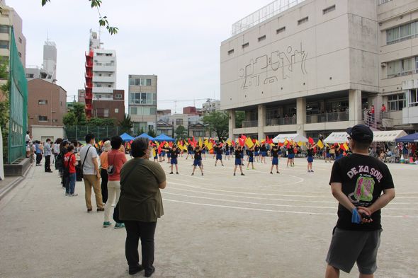 学年ごと入れ替えやライブ配信 コロナ禍 密 避け運動会 Itmedia News