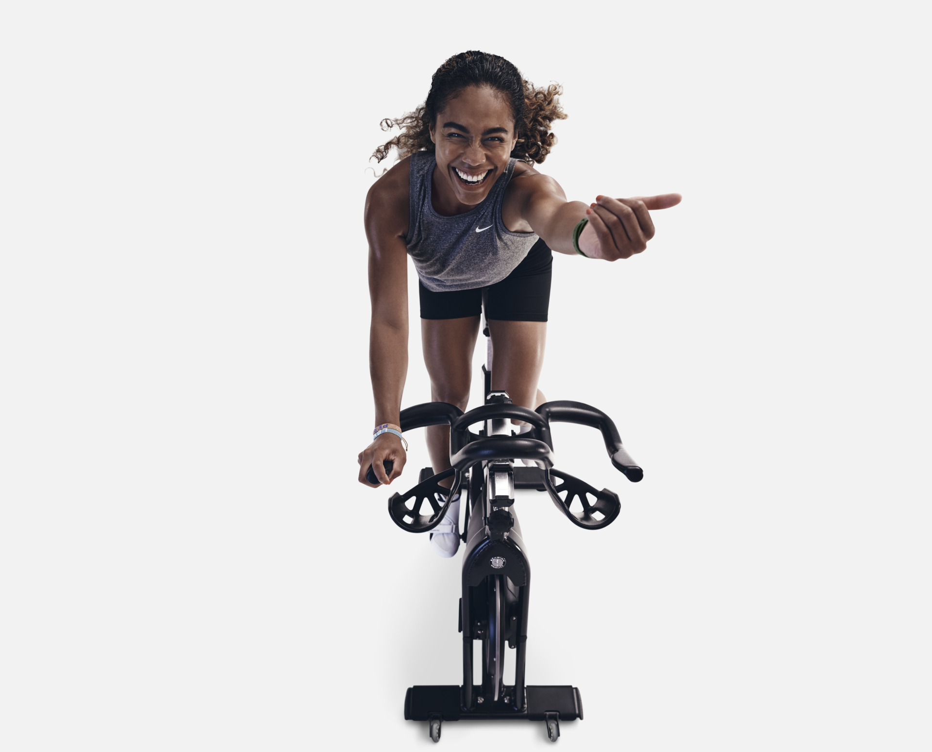  Apple Fitness+ は今秋後半にすべての iPhone ユーザーが利用可能になり、Apple Watch は必要ありません