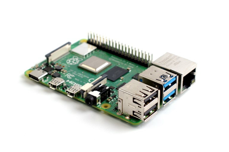 Raspberry Pi 4、半導体不足で10ドル値上げ 1GBメモリ版を35ドル