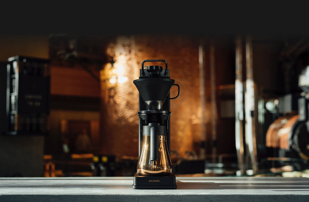 スタバのコーヒーを再現するコーヒーメーカー、バルミューダが発売 