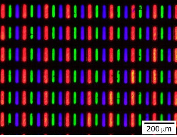 量子ドットで自発光の「ナノLEDディスプレイ」実用化へ一歩 シャープと