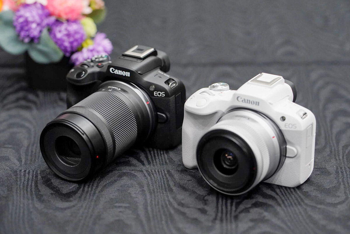 Canon デジタル一眼レフカメラ EOS Kiss X4 EF-S 18-55 IS レンズ ...