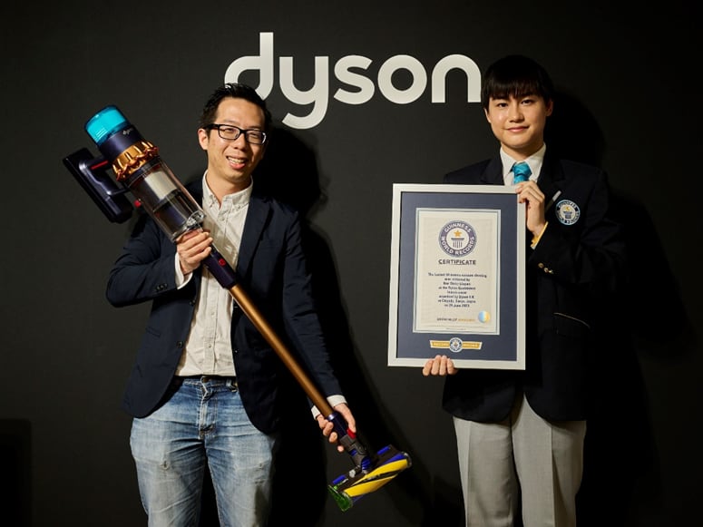 新品ギネス記録の Dyson Gen5detect Absoluteのヘッドです ダイソンのコードレス掃除機がギネス認定 「50mを掃除機で掃除した最速