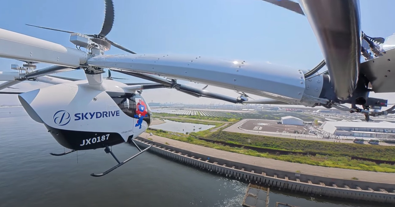 これが“空飛ぶクルマ”の見る景色 SkyDrive、デモ飛行中の車載カメラ映像公開