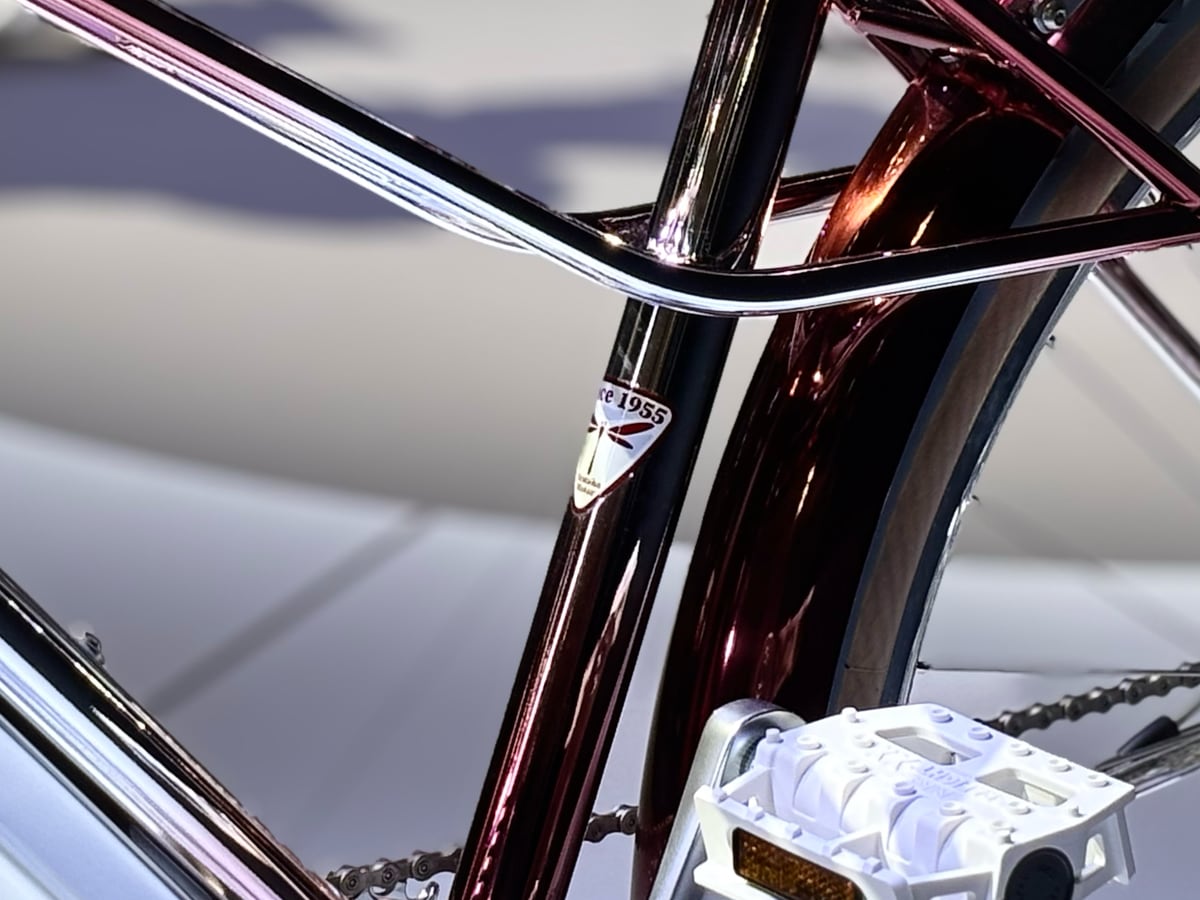 70年前のバイクをモチーフにした電動アシスト自転車コンセプトモデル、ヤマハが「モビリティーショー」で展示