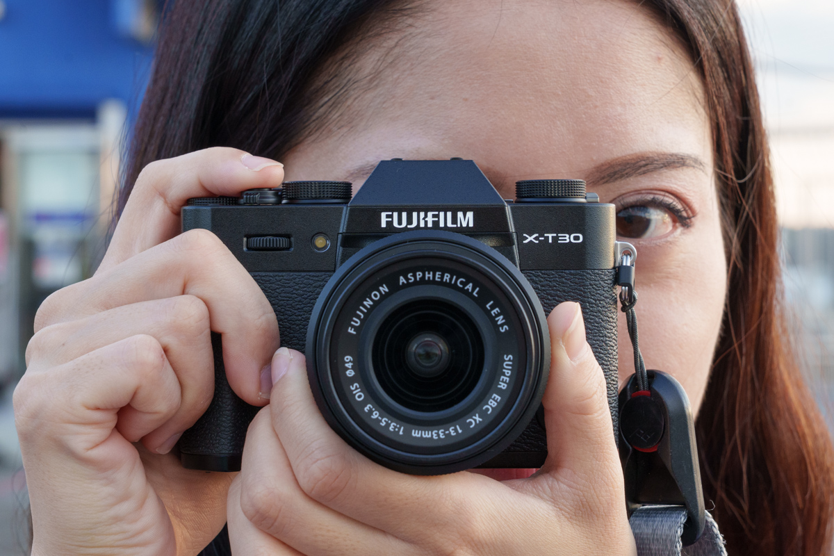 富士フイルム「X-T30 III」新登場 廉価で小型軽量でも写りや操作系はしっかり「X-T」だった