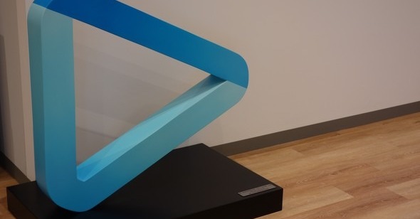 「ホロライブ」のカバー、収益支えるグッズ売上にブレーキ 上期は増収減益、“VTuber卒業ラッシュ”の影響は