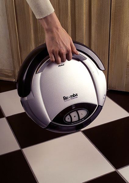 「ルンバ」を生み出した米iRobotが中国企業に押され、飲み込まれるまで