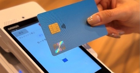 「指紋認証機能付きクレカ」商用化へ実証実験 既存端末との相性など検証 JCBとDNP