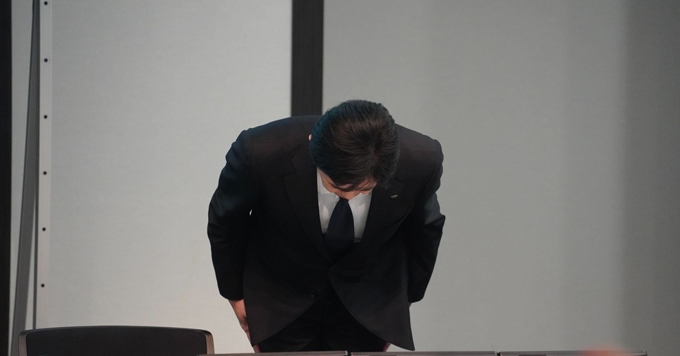 �u����99.7�����ˋ����v�@KDDI�A�r�b�O���[�u��q���2�Ђ̍L���㗝���Ə��蒲���ς����\