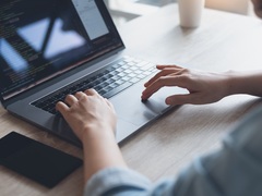 �uAxios�v�ɂƂǂ܂�Ȃ��I�[�v���\�[�X�U���@�M�������p���邾�܂��̎��