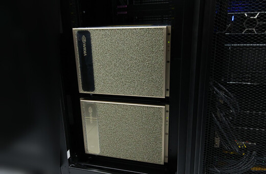 AICt\z̃nYIɐށ@NVIDIAGPUT[oɐGĂ݂