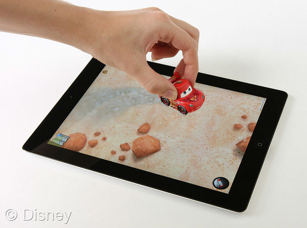 iPadアプリ＋「カーズ」のミニカーで楽しむおもちゃ、Disneyが発売 ...