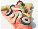 寝ても覚めてもピザが好き……？　よろしい、ならばピザ型寝袋だ！