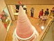 マカロン2000個を使った巨大クリスマスツリー、帝国ホテル地下に登場