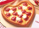 ドミノ・ピザからハート型のバレンタイン限定ピザ　箱もピンクのハート型