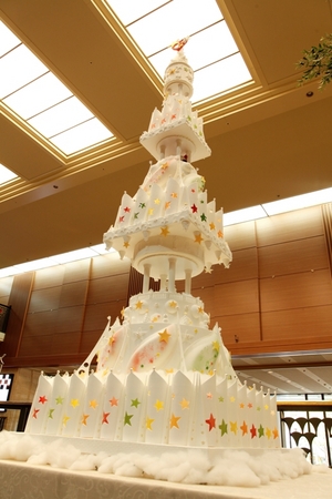 高さ3メートル 巨大なケーキツリーが大阪のホテルに現る ねとらぼ