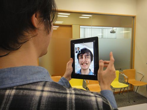 有名人や動物の顔に変装するarアプリ 怪人百面相 リアルタイムで顔の動きも反映 ねとらぼ