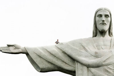 ブラジルの観光名所 コルコバードのキリスト像 の頭の上から見た景色がすげぇぇぇ ねとらぼ